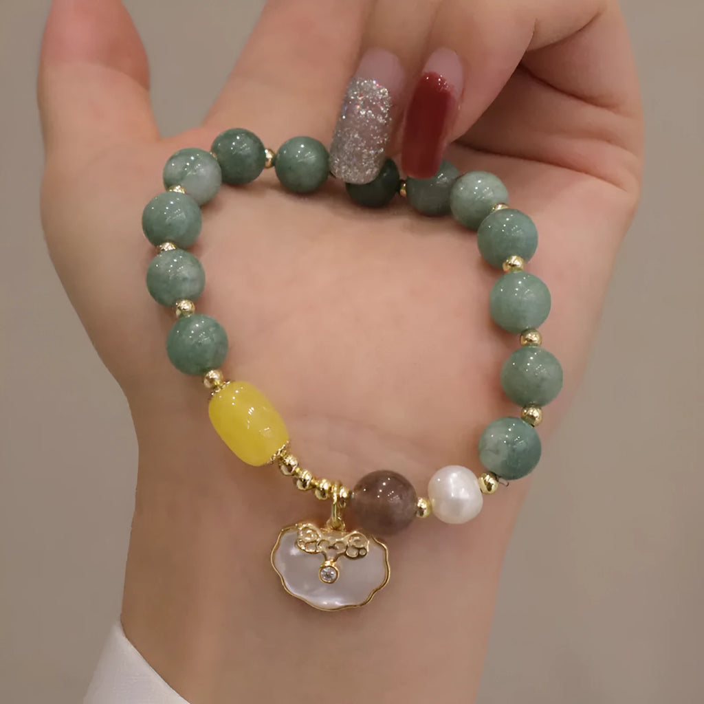 Natural green jade shell bracelet for women with casual styling