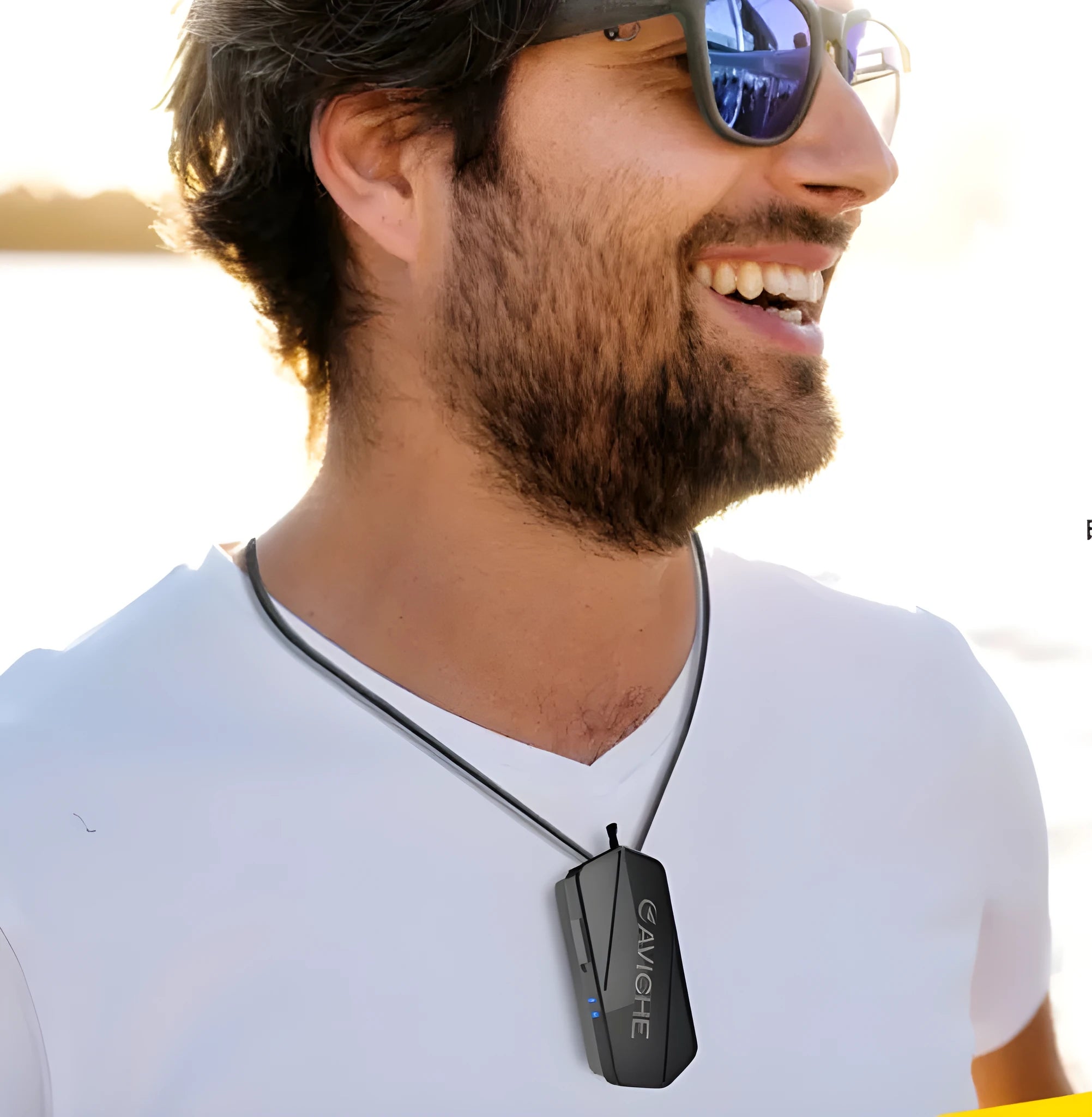Black portable air purifier necklace with 650mAh battery, dimensions 80mm x 37mm x 24mm