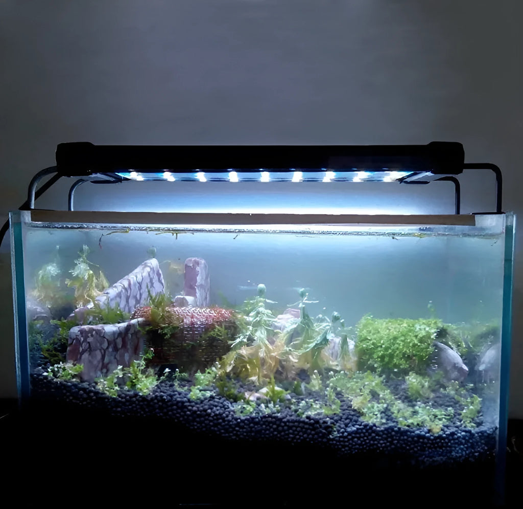 Aquarium LED lighting lamp with telescopic bracket and high brightness 2300 lumen for freshwater fish tank