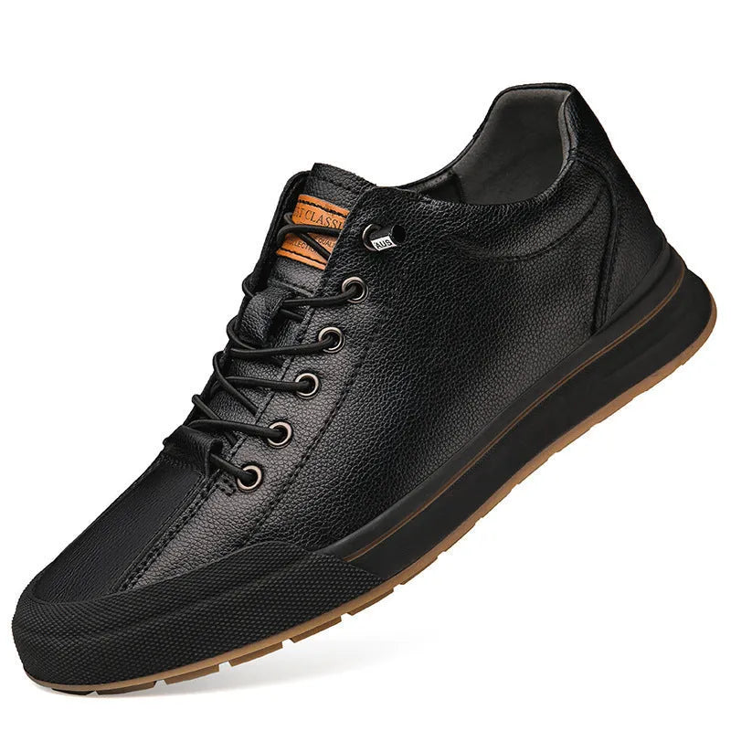 Men's white and black matte leather casual shoes with flat heel and round toe.