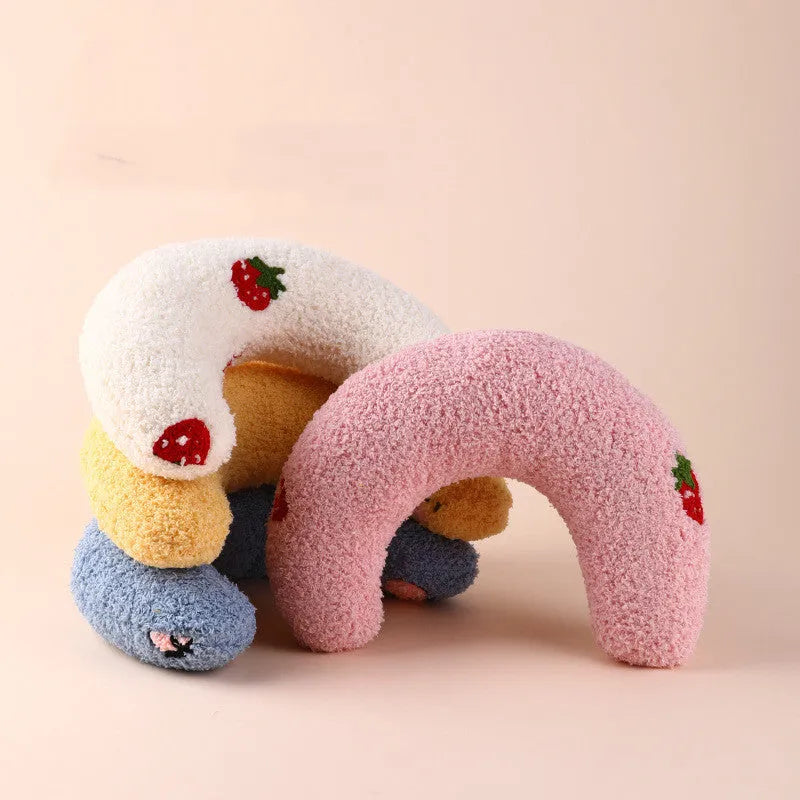 U-shaped cat toy pillow in white polyester with PP cotton filling 24x20x7cm