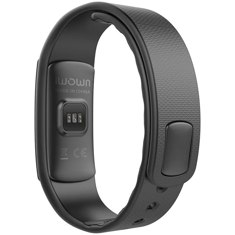 I6 smart sports bracelet with 0.96 inch display in black or green colour options showing fitness tracking functions