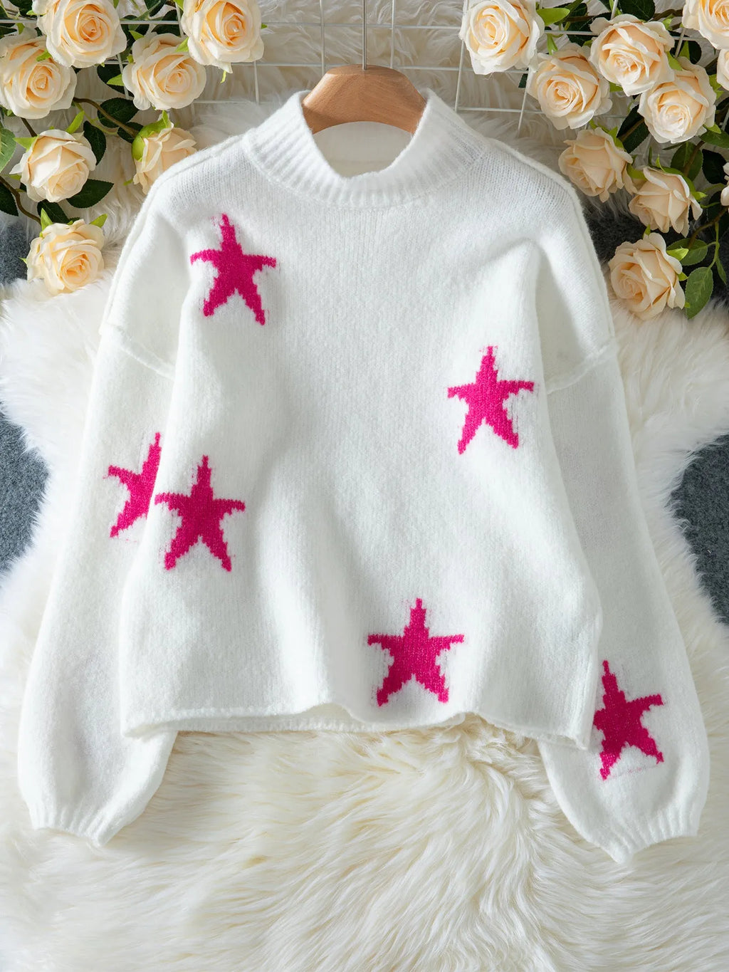 White women's turtleneck pullover with black star pattern, loose fit, imitation velvet fabric