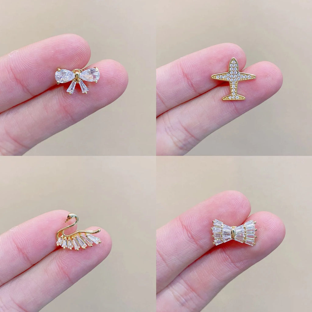 Japanese cute fixed decorative brooch with geometric design in electroplated copper, showing colour options