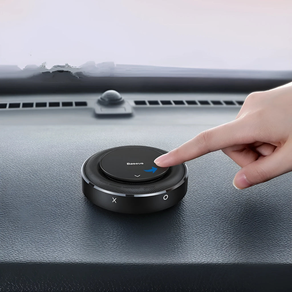 Aluminium alloy car fragrance diffuser in black, red, or silver with round design and four aromatic tablets