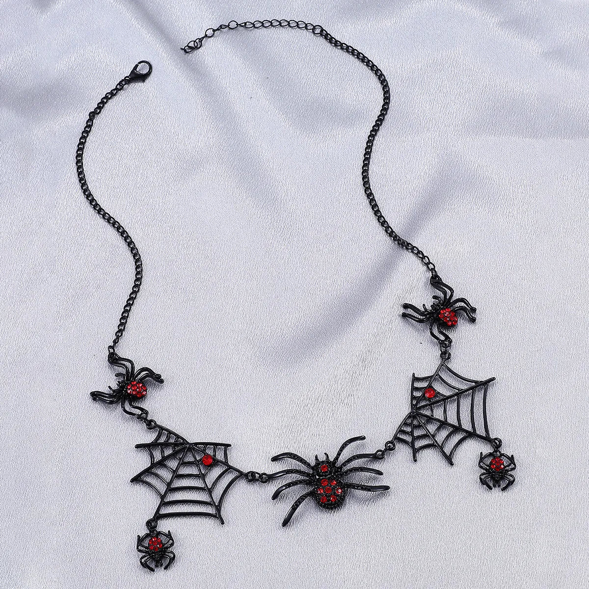 Halloween spider web pendant necklace on alloy chain with electroplated finish, clavicle length, spider web colour