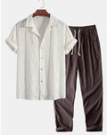 Casual two-piece suit with digital camouflage pattern, short sleeve shirt and trousers in slim fit