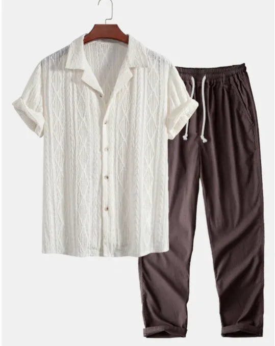 Casual two-piece suit with digital camouflage pattern, short sleeve shirt and trousers in slim fit