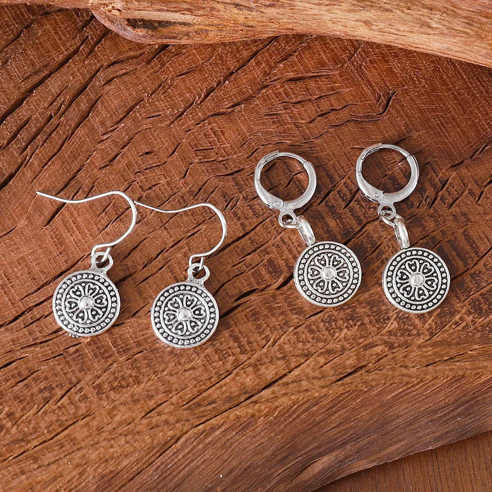 Bohemian retro distressed ethnic earrings with geometric round shape in zinc alloy