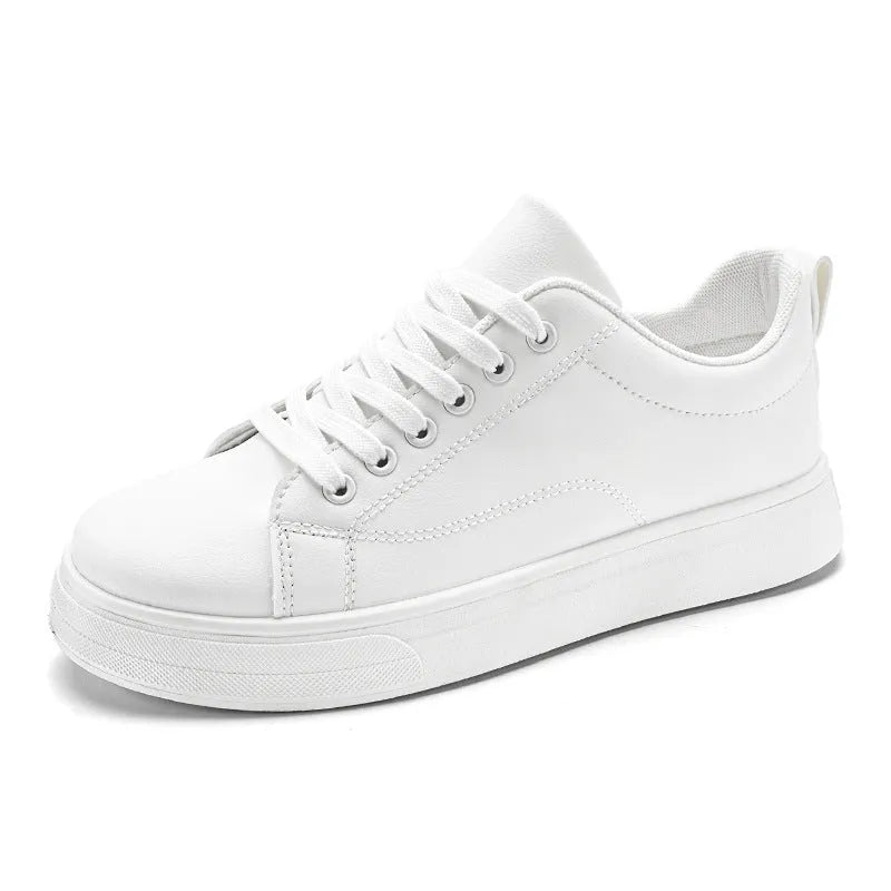 Men's Korean-style low-top casual sneakers in breathable design with round toe and flat rubber sole