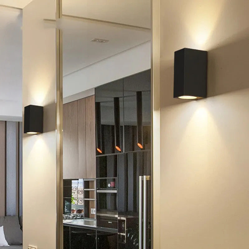 Aluminum wall lamp with glass elements and LED light source in black finish