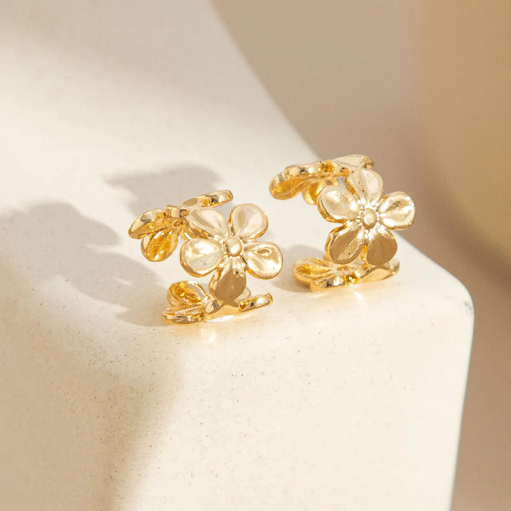 Women's gold electroplated alloy earrings with starfish and scallop animal zodiac design