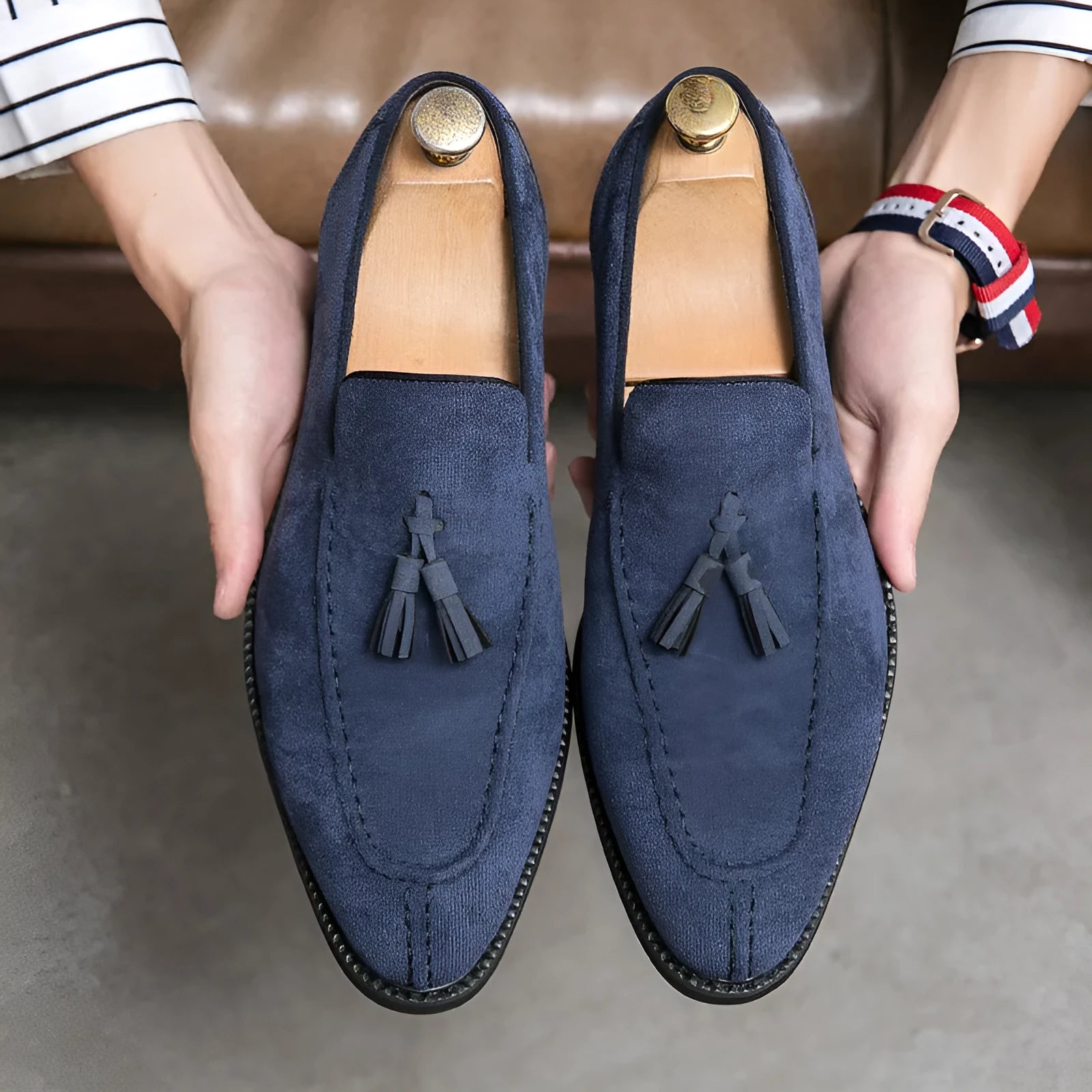 Men's suede matte fashion leather shoes in blue and purple with artificial PU upper and injection moulded sole