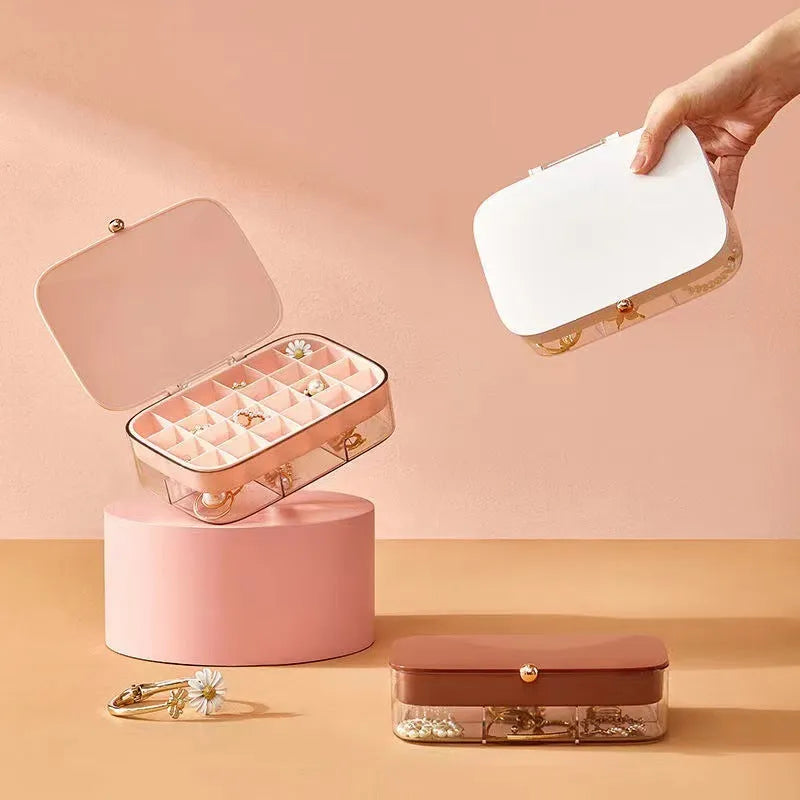 Multi-layer jewellery storage box in modern minimalist design with 17x11x4.6cm dimensions