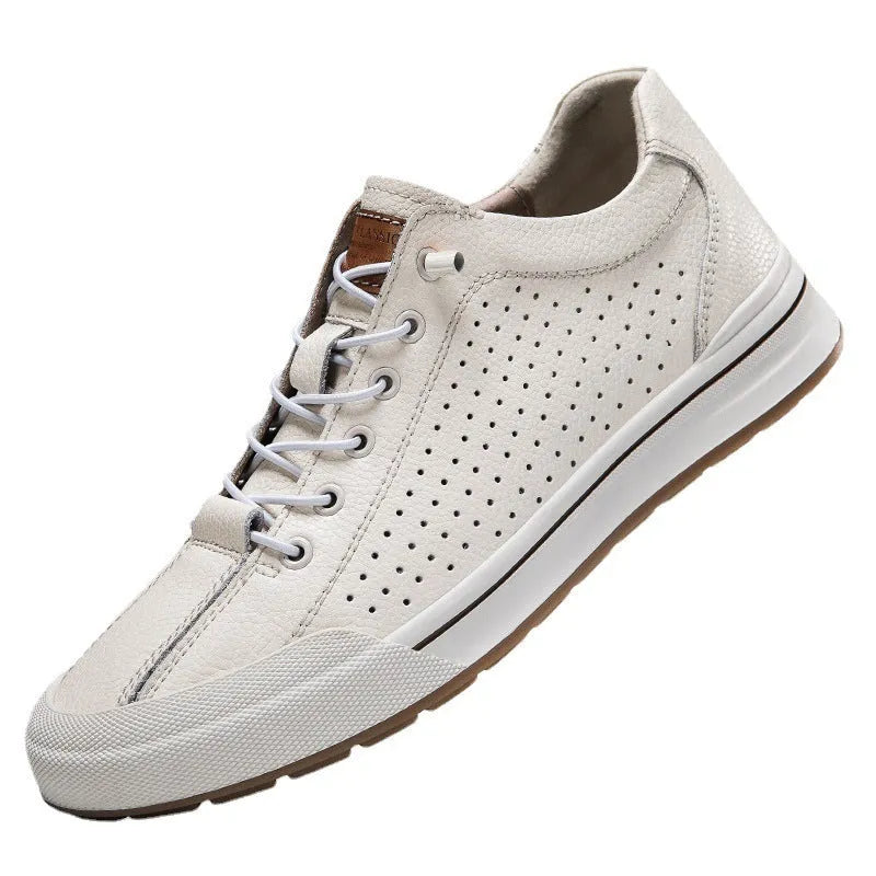 Men's white and black matte leather casual shoes with flat heel and round toe.