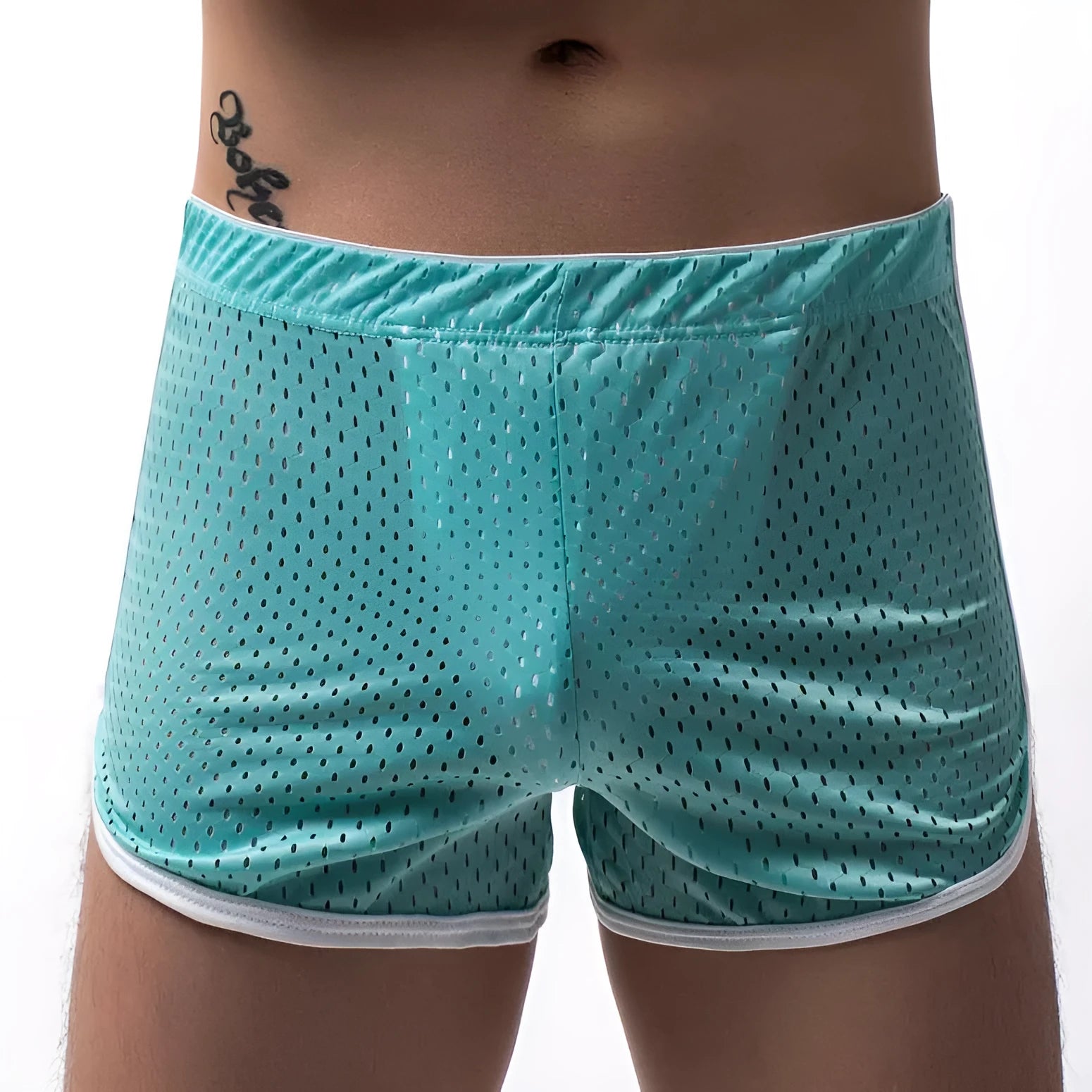 Men's cotton three-point boxers in multiple colours on a size chart background.