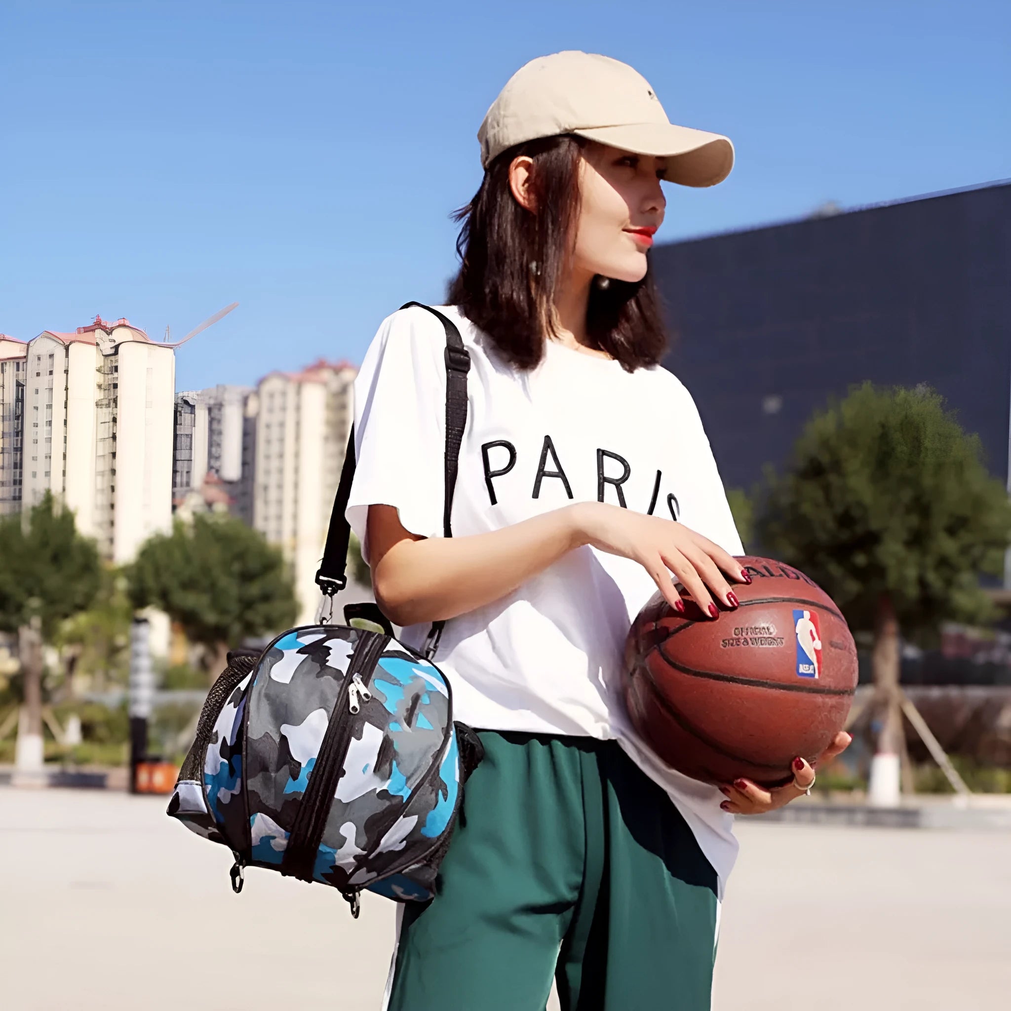 Oxford cloth basketball training bag with shoulder straps showing 9 litre capacity