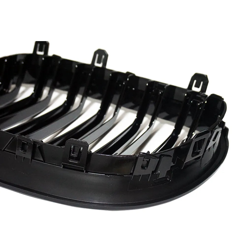 Pair of black carbon fibre look ABS grilles for BMW 5 Series E60 E66 models