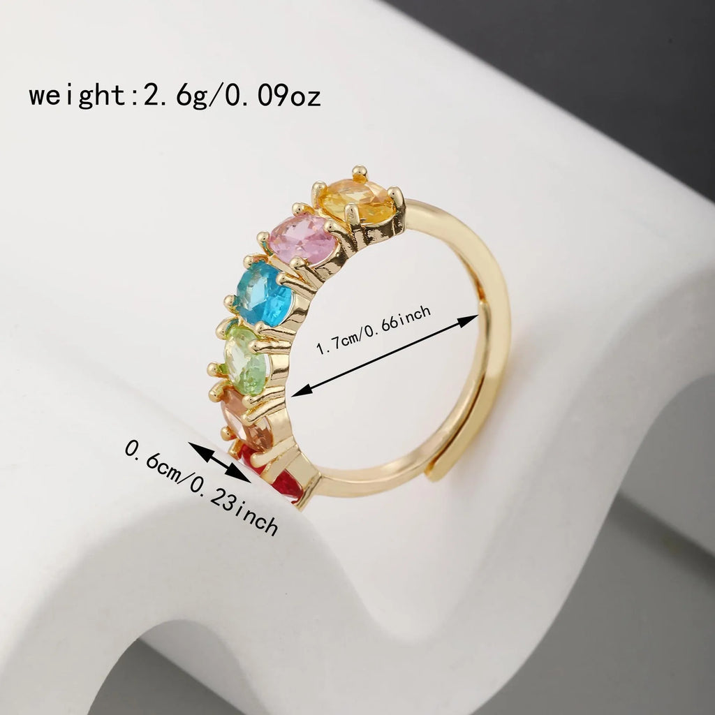 Adjustable gold-coloured zircon ring for women with retro styling