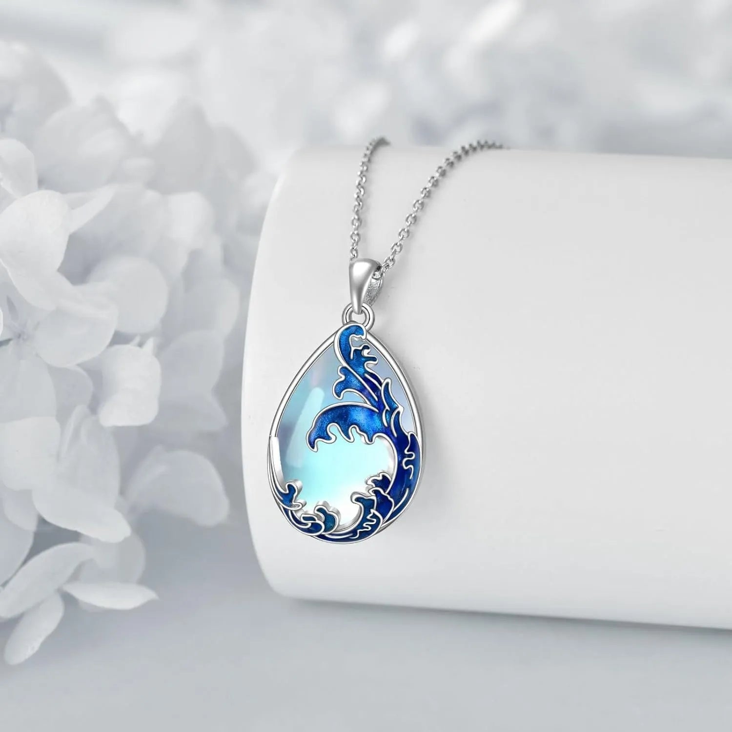 Moonstone blue heart pendant necklace for women with alloy construction and included chain
