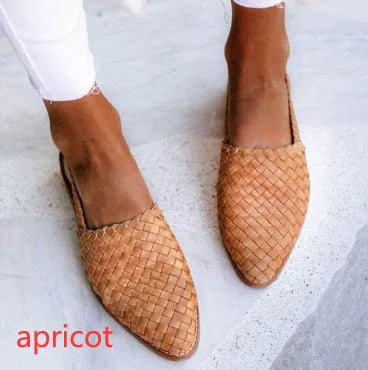 Casual buckle sandals with pointed toe design in multiple colour options