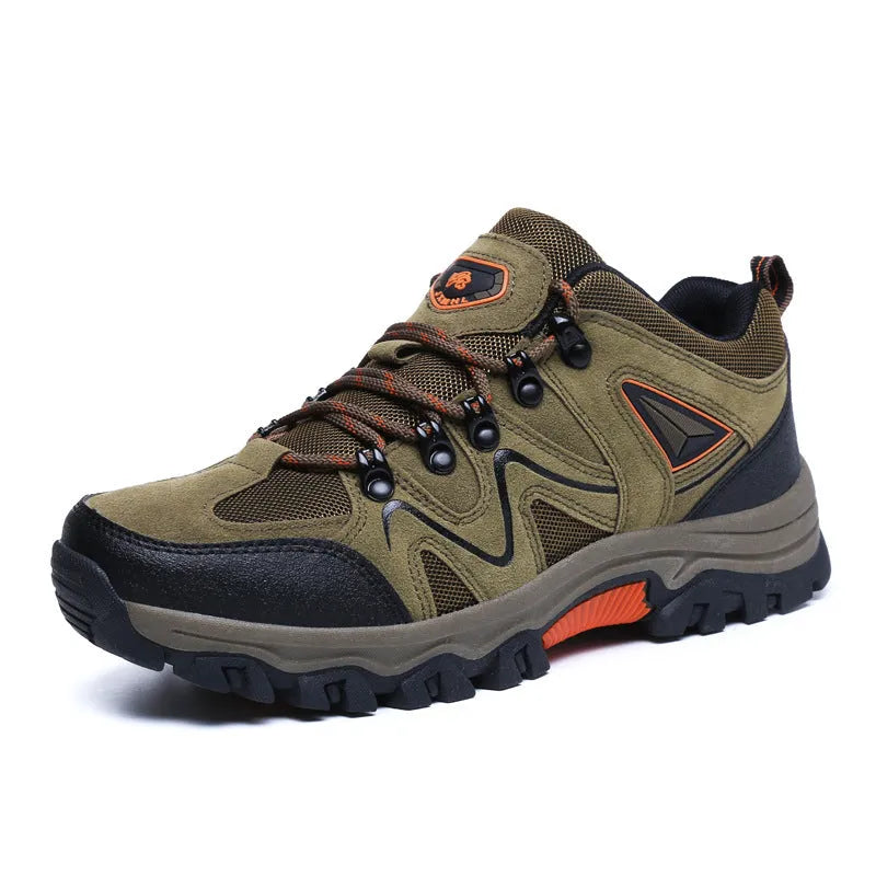 Men's suede low top hiking shoes in army green with rubber sole for anti-slip outdoor use