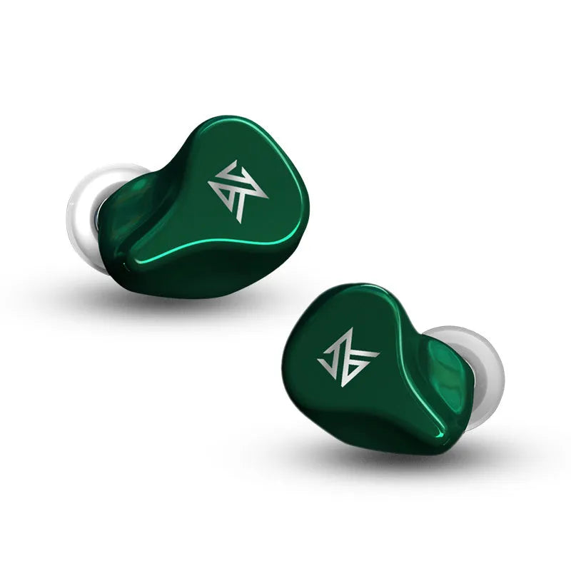Z1 true wireless Bluetooth headphones in black or green colour with in-ear design