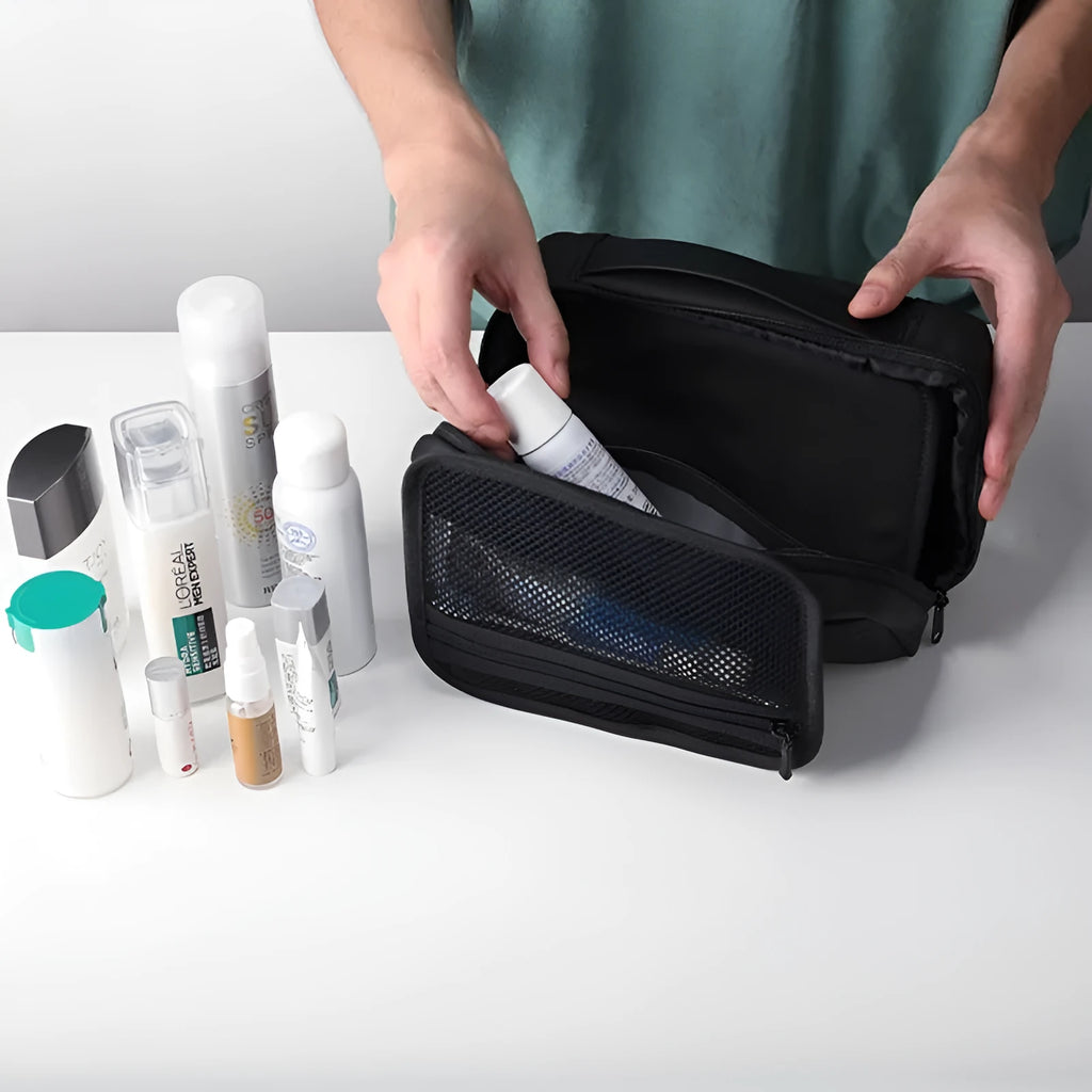 Oxford cloth toiletries storage bag with wet-dry separation compartments and multi-layer interior organisation