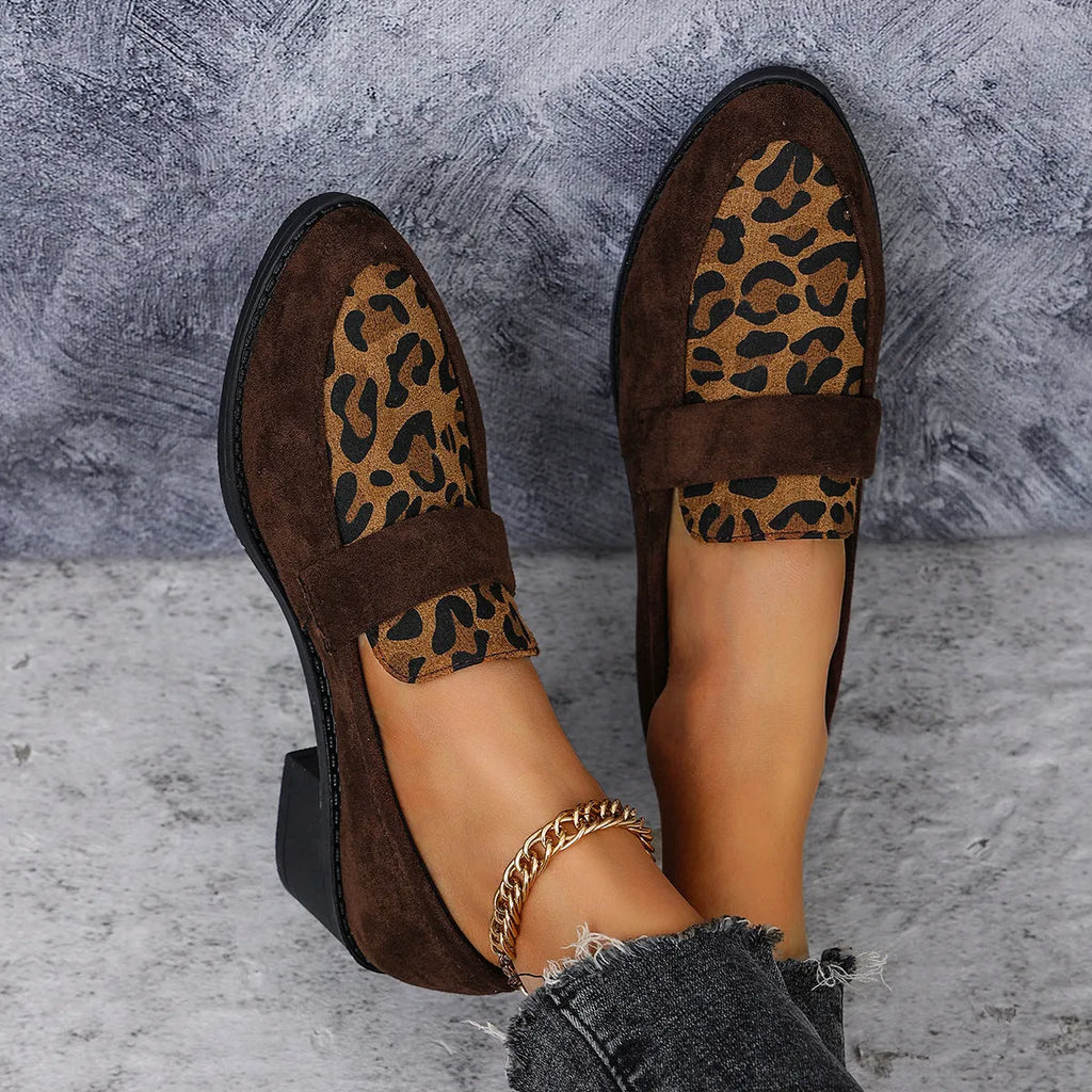 Leopard print suede slip-on shoes with chunky heel and pointed toe in brown colour