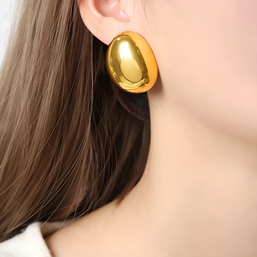 Geometric stud earrings with 18K gold plating and glazed surface in DFE139 colour