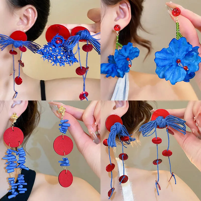 Geometric women's earrings with cloth construction and silver needle-blue resin flower colour