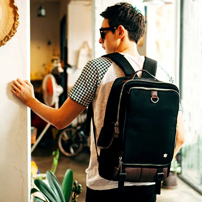 Modern Korean design men's backpack in Oxford cloth with 30x16x46cm dimensions