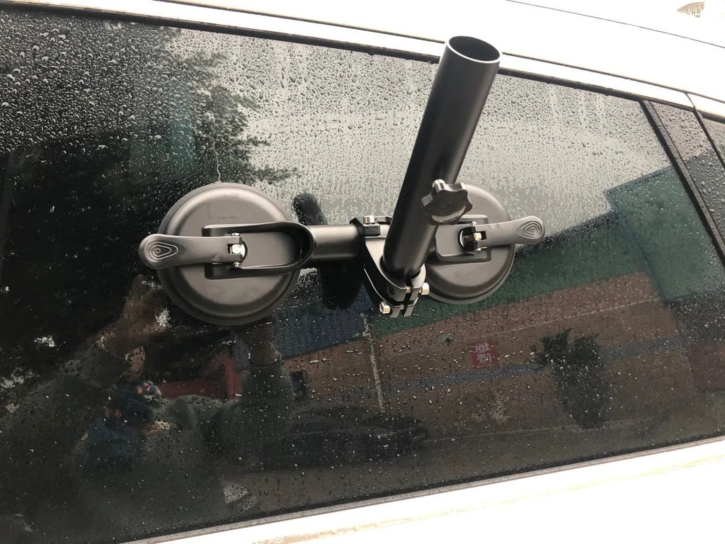 Black round car windscreen sucker base with ABS body and rubber suction cup for off-road flag mounting.