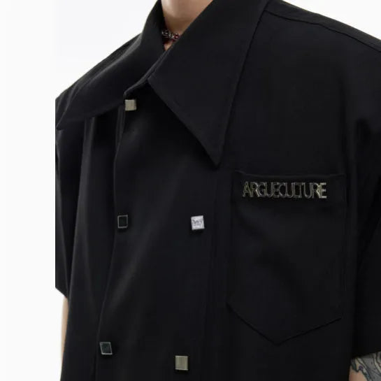 Men's loose fit casual short-sleeved summer shirt in white with lapel collar and button decoration