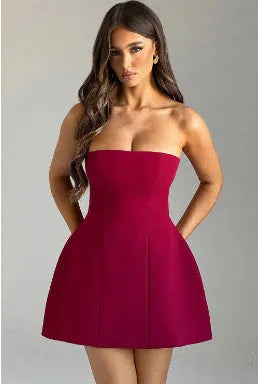 Women's solid colour backless tube dress with A-line skirt in summer street fashion style