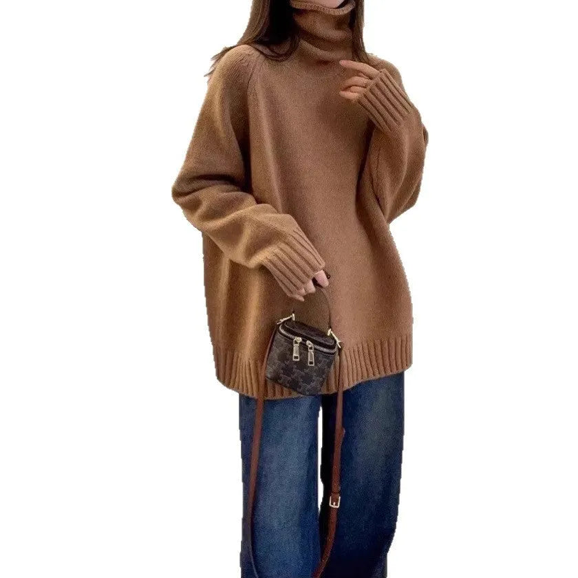Women's loose turtleneck sweater with thick curling pile collar in solid colour