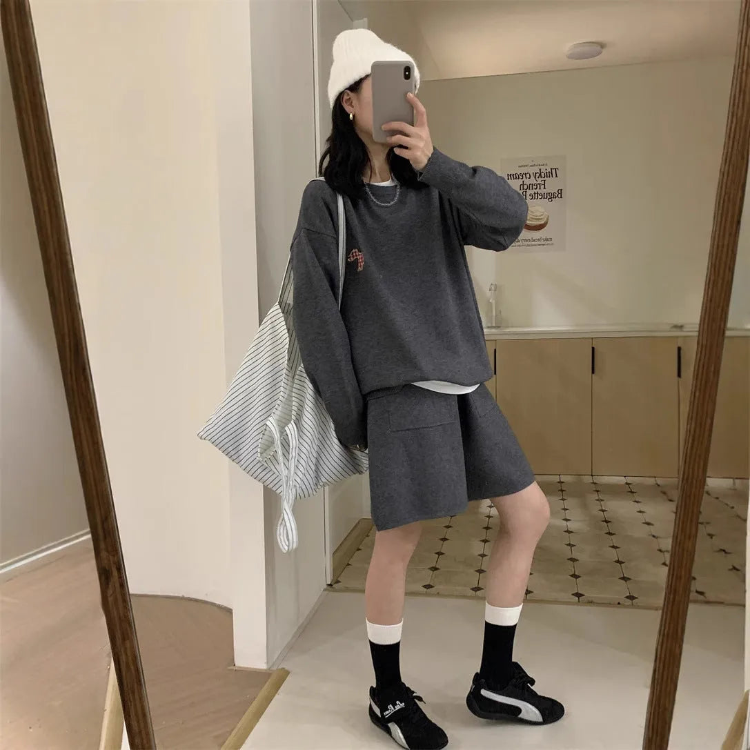 Women's casual knitted sweater and shorts suit set with animal embroidery in imitation cashmere fabric
