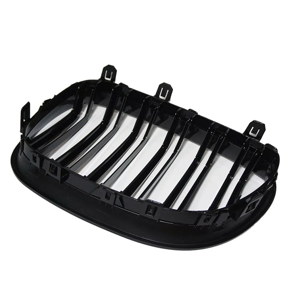 Pair of black carbon fibre look ABS grilles for BMW 5 Series E60 E66 models