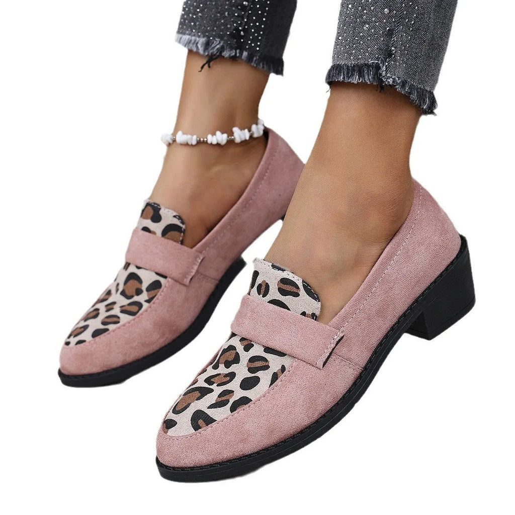 Leopard print suede slip-on shoes with chunky heel and pointed toe in brown colour