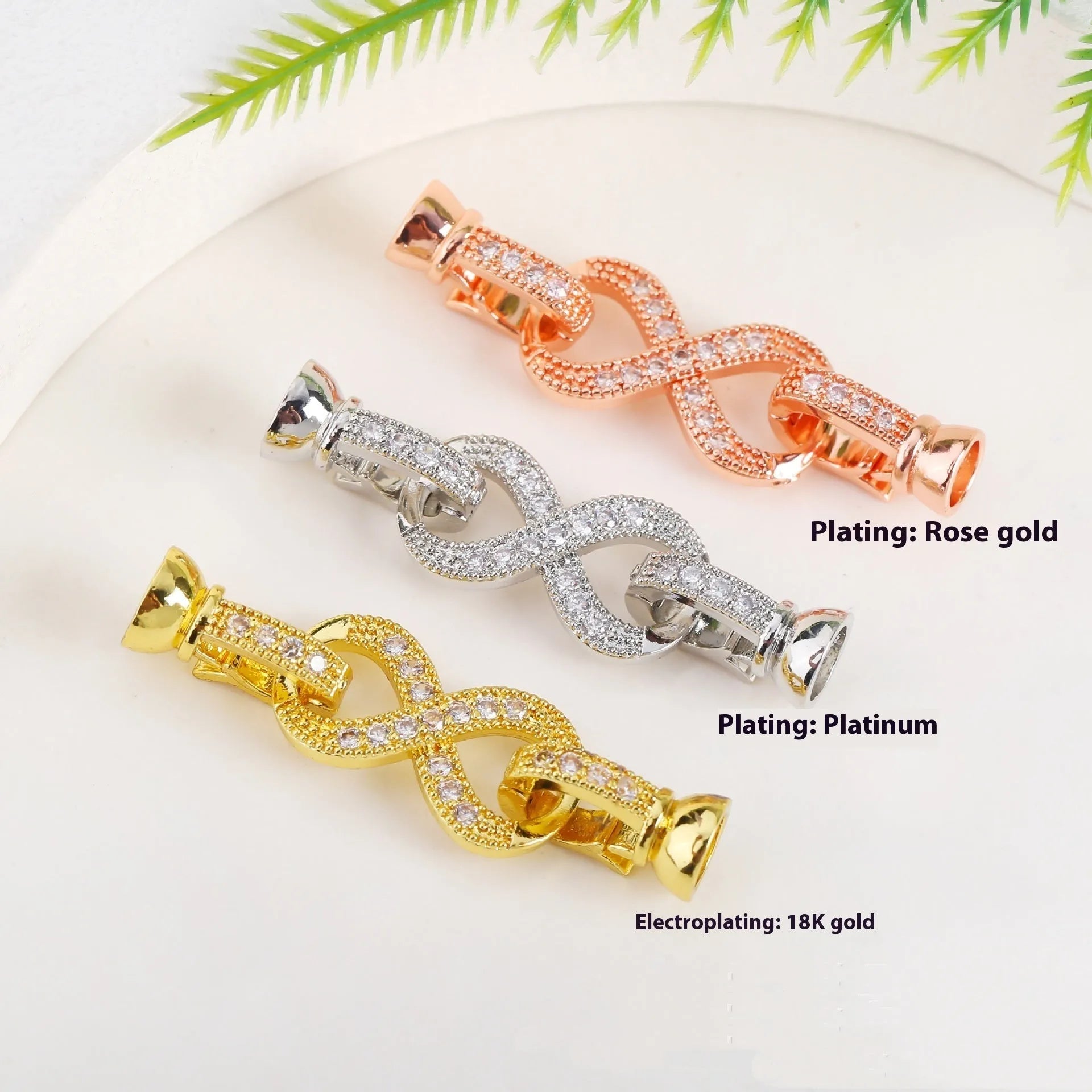 Small gold-plated necklace buckle clasp for DIY jewellery making in gold, rose gold, silver finishes