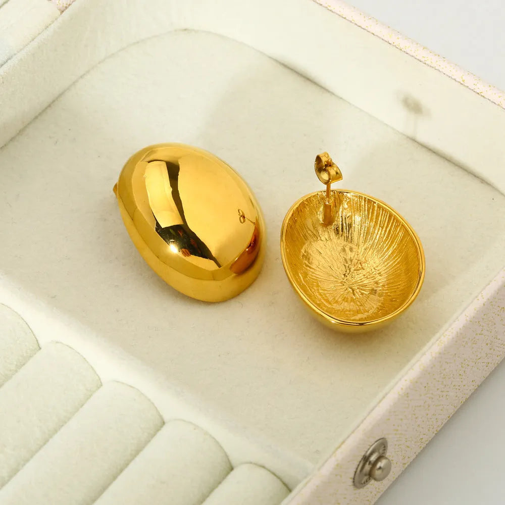 Geometric stud earrings with 18K gold plating and glazed surface in DFE139 colour