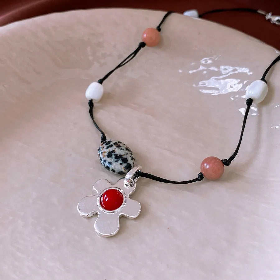 Stone shell beaded flower pendant necklace with adjustable chain in silver-black-red or silver-gold colours