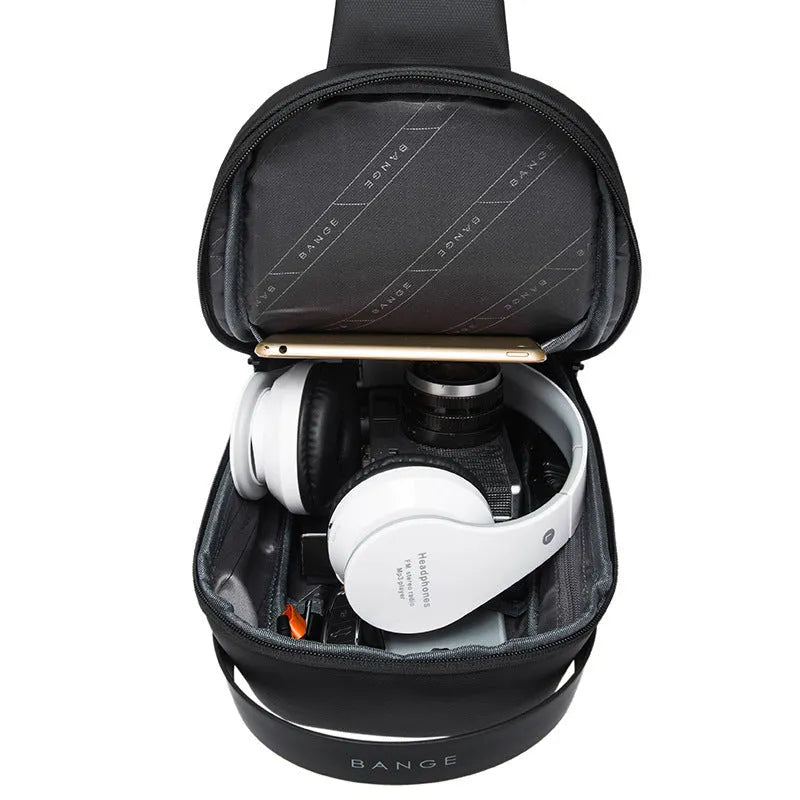 Men's black Oxford cloth shoulder bag with USB charging port for business travel
