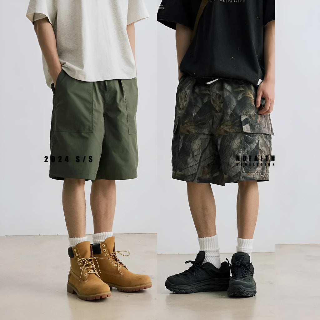 Loose casual straight-leg denim shorts with elasticated mid waist in black and army green colours
