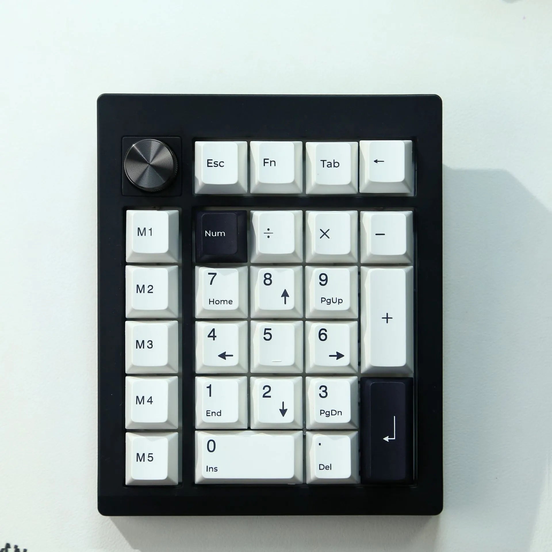 Wireless mechanical numeric keyboard with three connection modes in black and white colour options