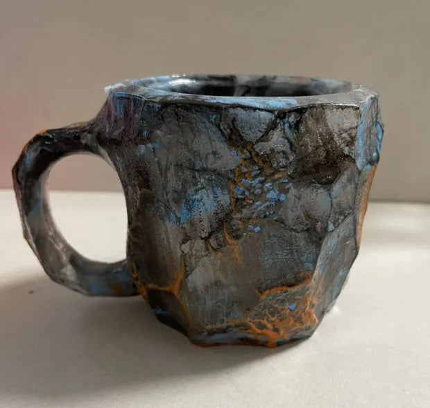 Resin mineral crystal coffee mug with handle in Volcano Red colour, 400ml capacity