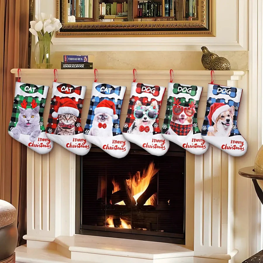 Printed plaid puppy and cat Christmas decoration in American style measuring 26x36cm on cloth material