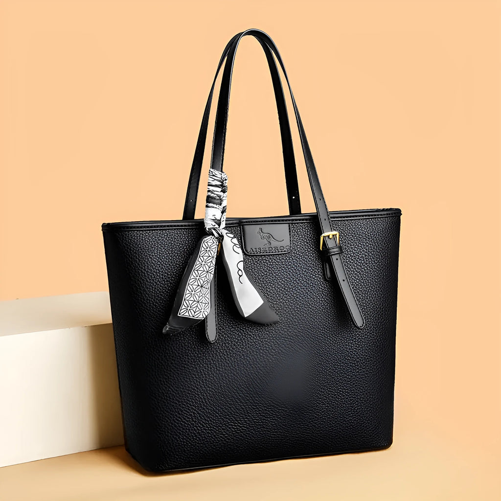 Large capacity women's shoulder bag in PU with horizontal square shape, double shoulder straps, printed pattern, black colour option