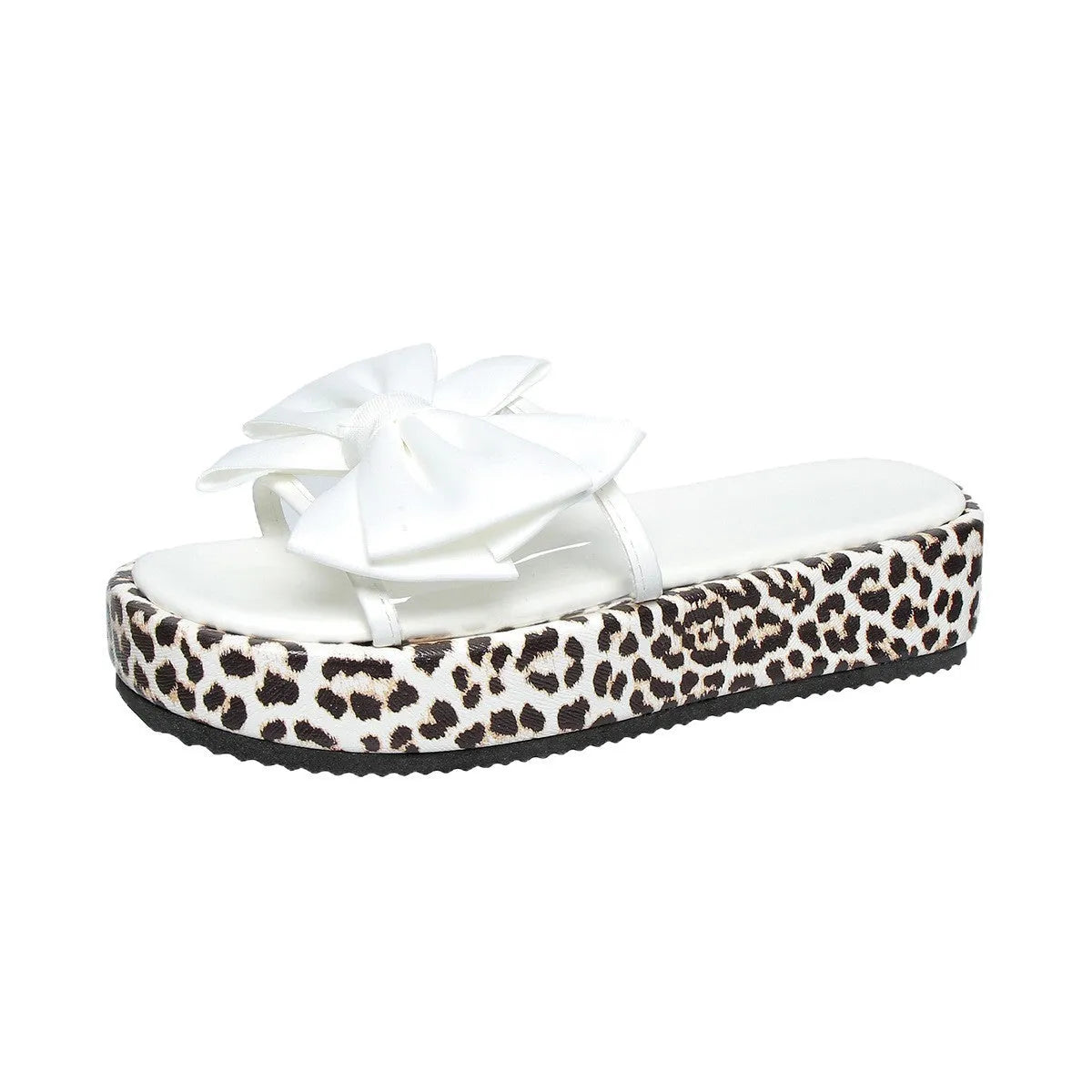 Leopard print thick bottom beach slippers for women in retro style with round head design