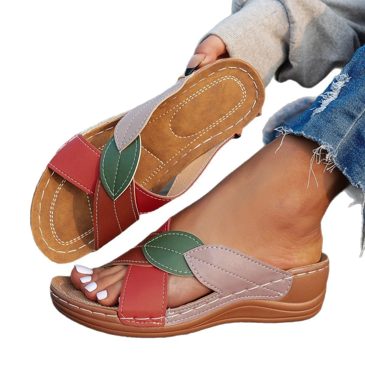 Women's black thick-soled slippers with cross-strap and peep-toe fish-mouth design